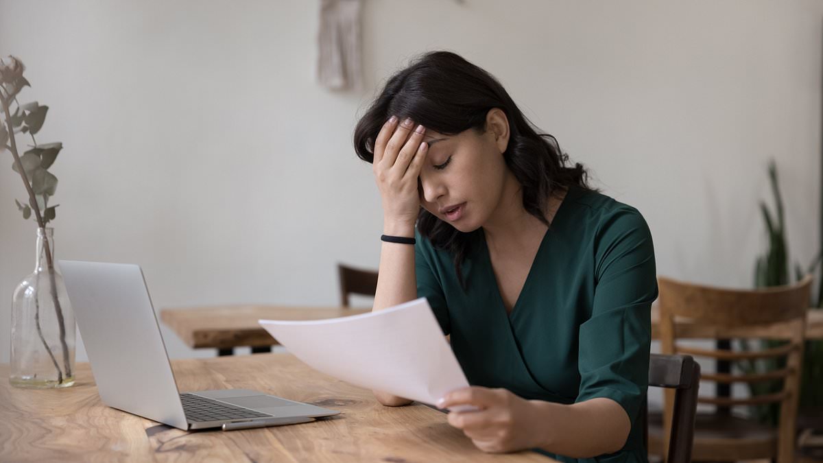 Tax expert urges Australians to start record-keeping now to boost 2025/26 returns