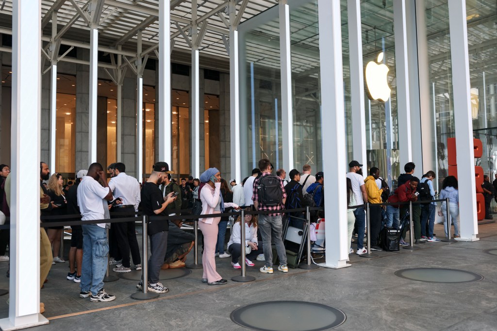 Protest outside Apple store during iPhone 17 launch