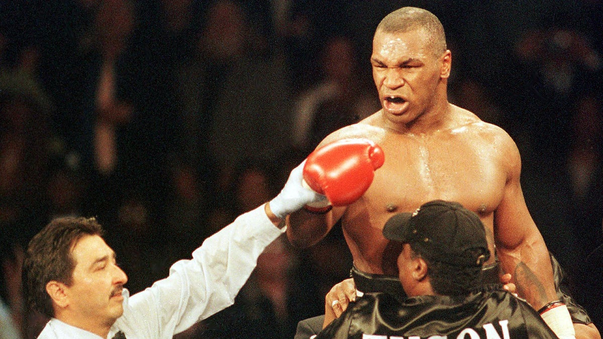 Mike Tyson says he used fentanyl 'quite a few times' during late 1990s, compares effects to heroin