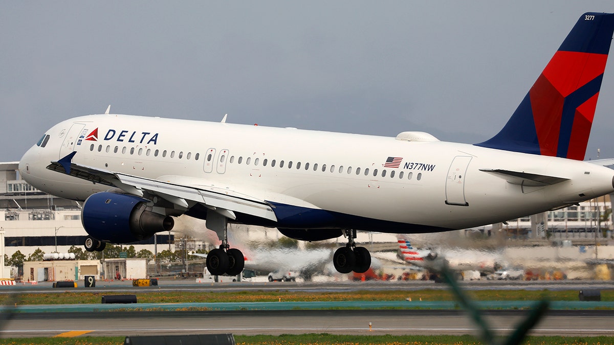 Delta Airbus A320 takeoff toxic fumes