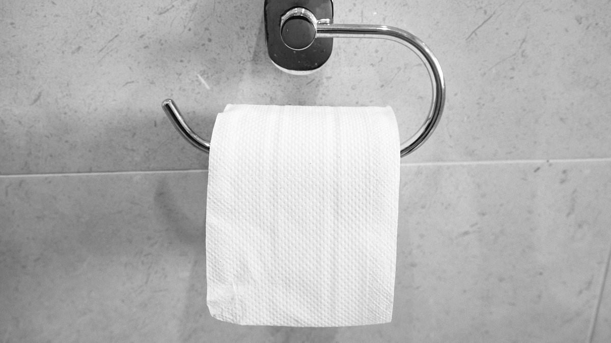 Urologist warns more than 10 daily toilet trips may signal serious illness