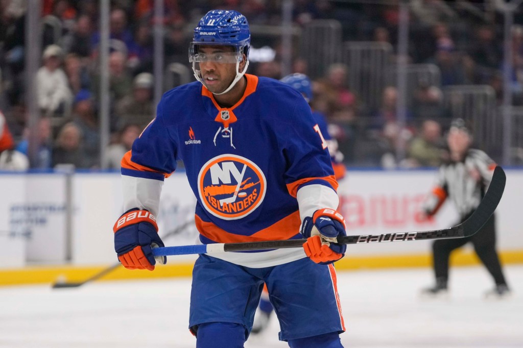 Duclair seeks redemption as Islanders start a fresh season