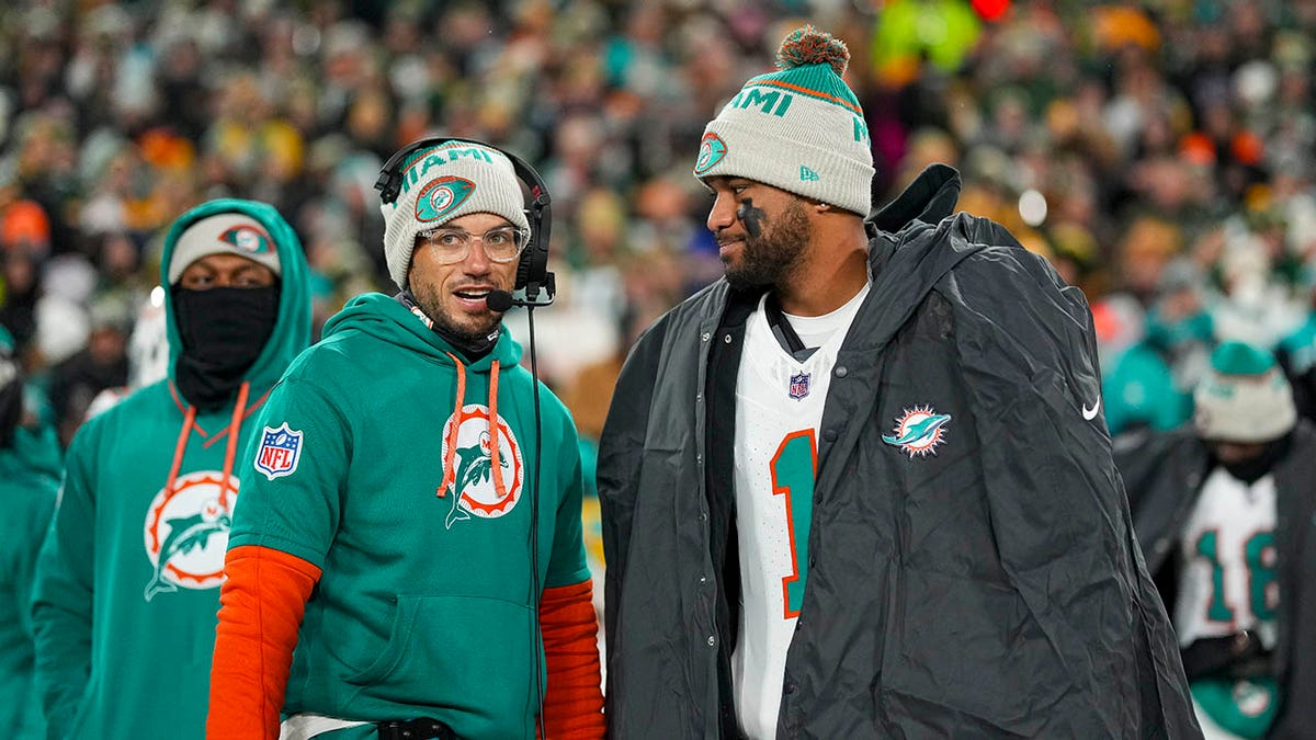 Mike McDaniel and Tua Tagovailoa