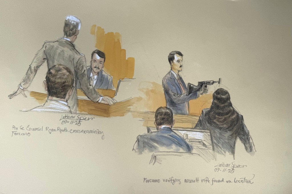 Courtroom sketch shows Secret Service agents