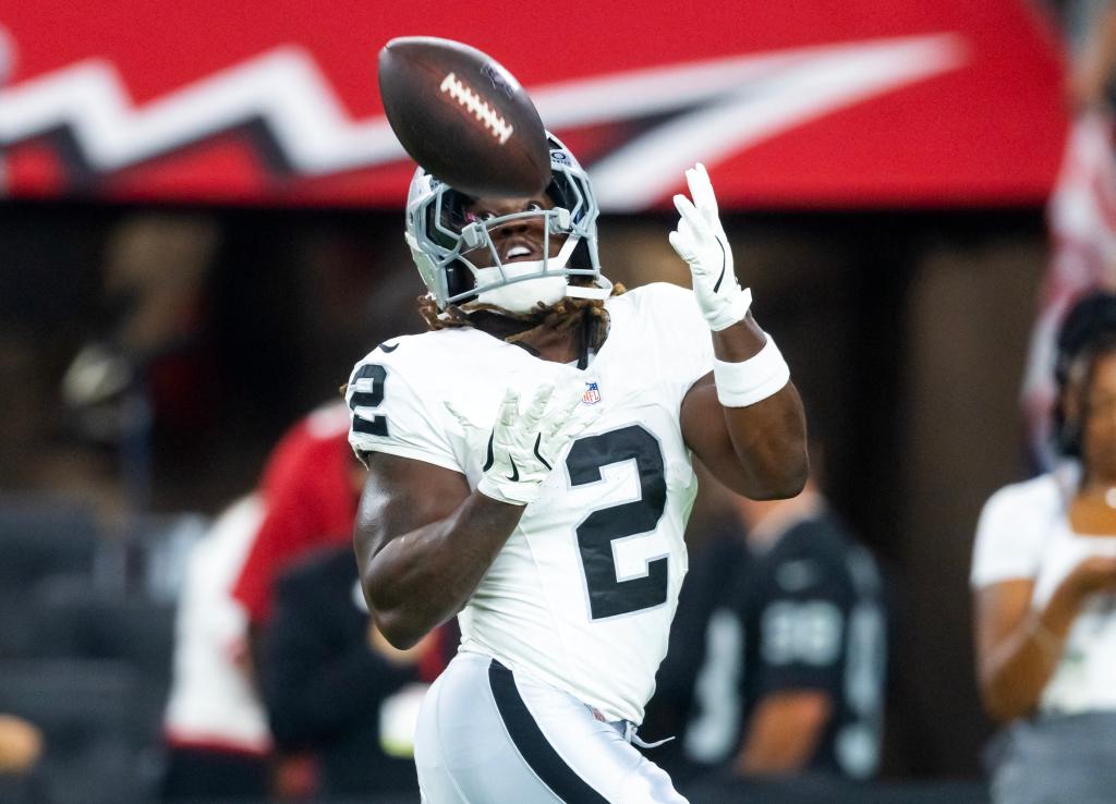 Chargers Visit Raiders in Monday Night Home Opener; Betting Preview Favors L.A.