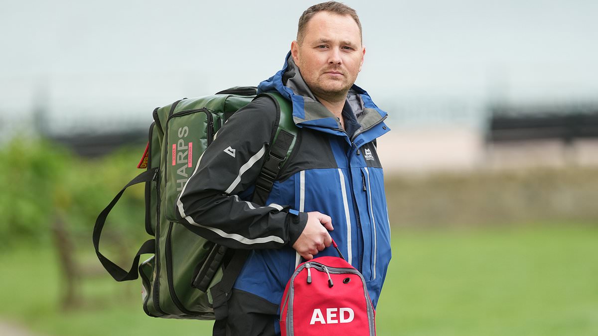 First aid volunteer fined £100 parking ticket while saving cardiac arrest victim