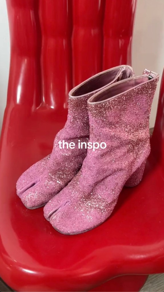 Close-up of tabi nail detail