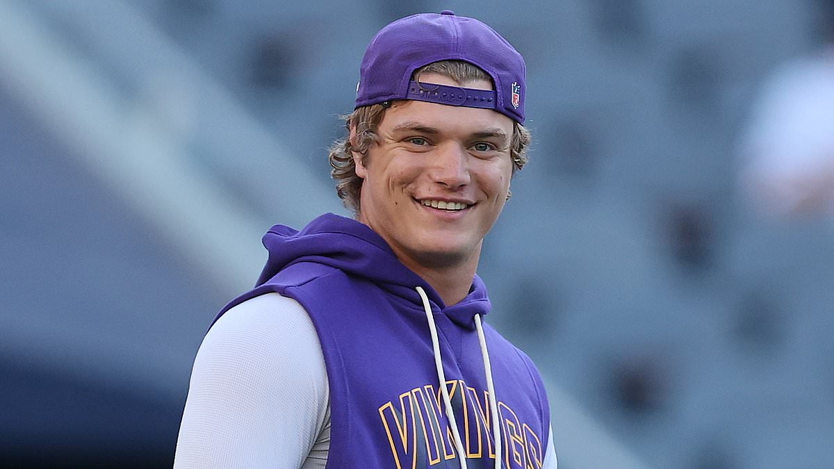 Vikings plane forced into emergency landing en route to New York game