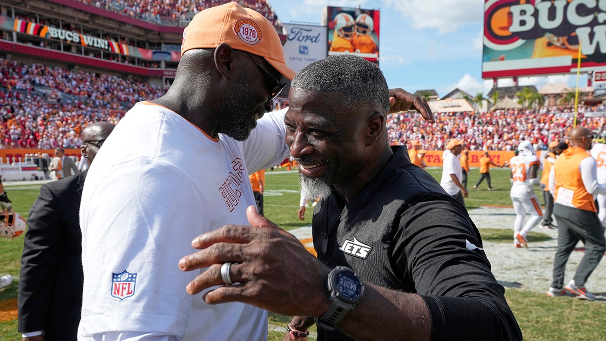 Francesa criticizes Jets coach Aaron Glenn for sideline celebration during late play
