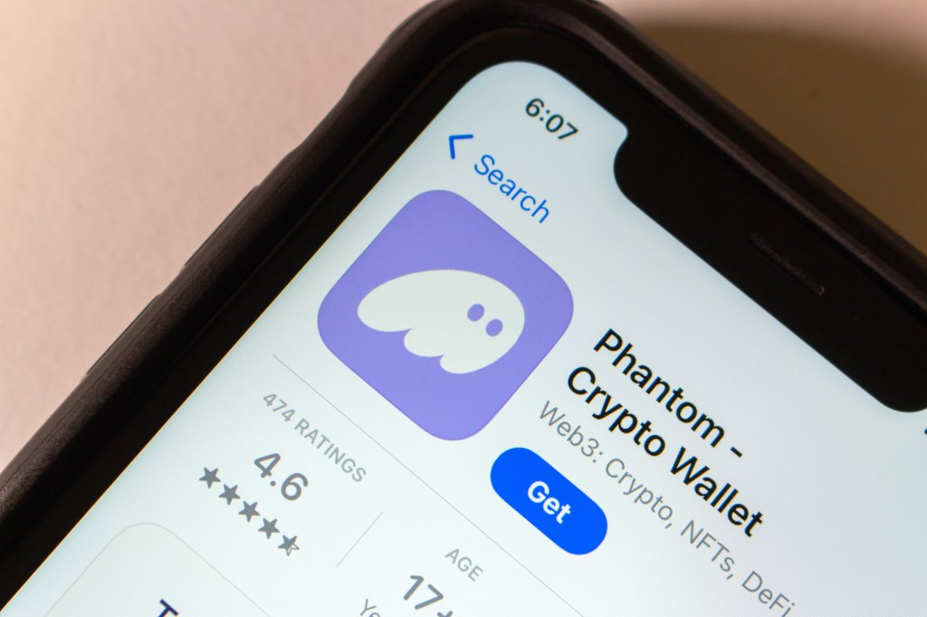 Phantom app displayed in App Store