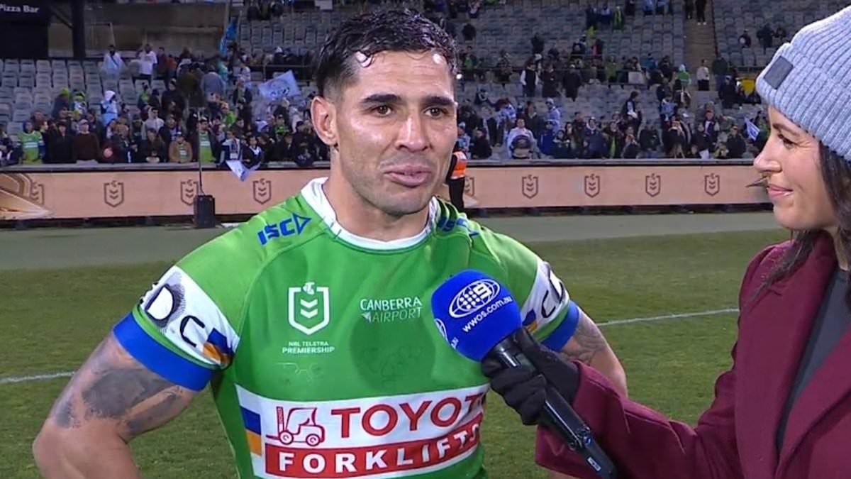 Sharks eliminate Raiders 32-12 as Jamal Fogarty battles emotion in semifinal exit