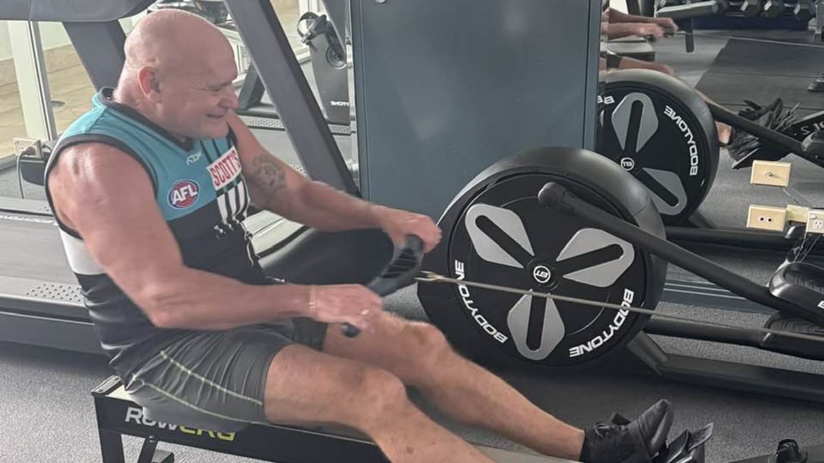 Dale Shearer, 60, shares intense gym routine in social post