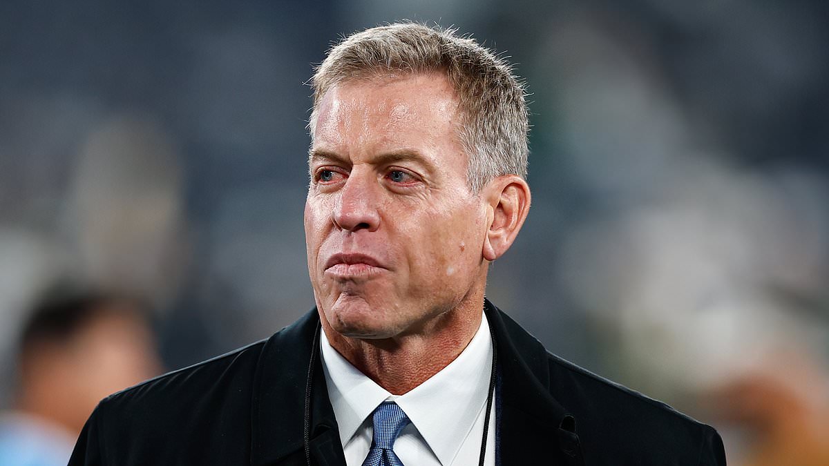NFL viewers accuse Troy Aikman of confusing Buccaneers backs during late thriller