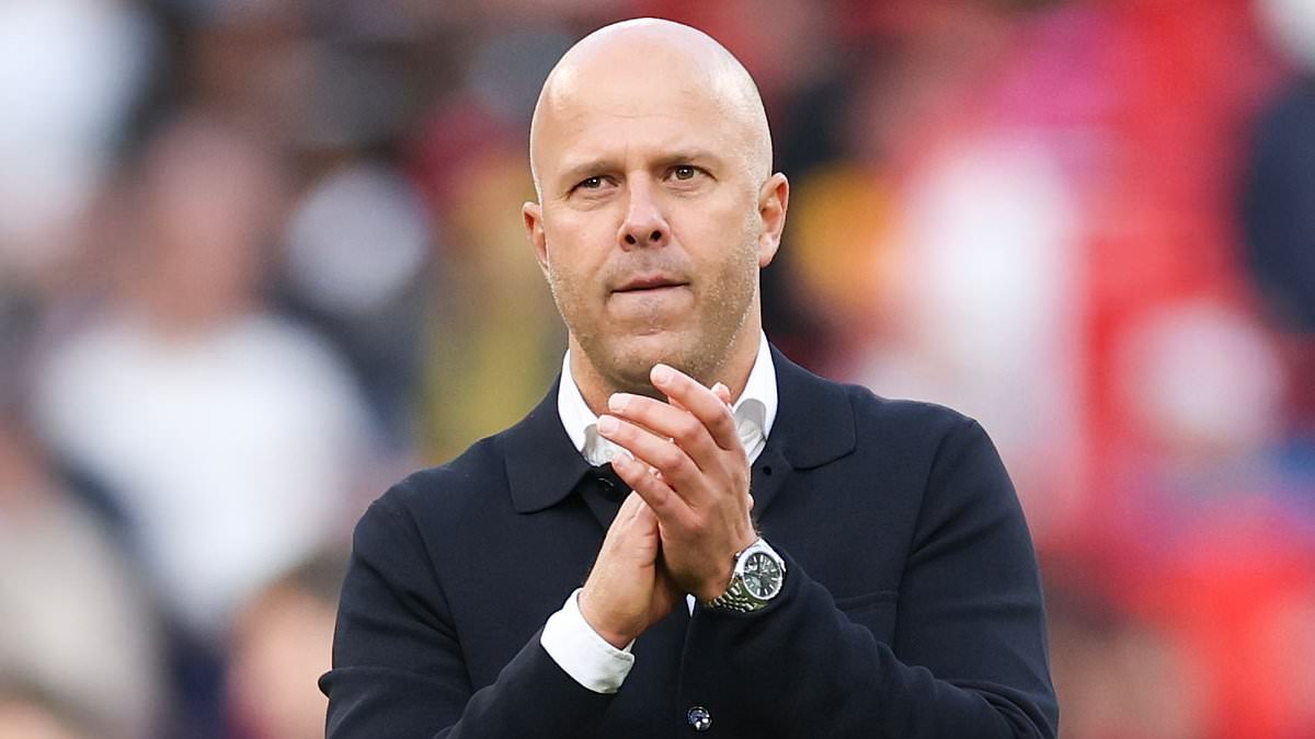 Arne Slot urges patience over Alexander Isak fitness ahead of Burnley trip