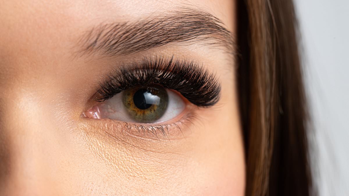 Study finds most attractive eyelash length is about one‑third of the eye width