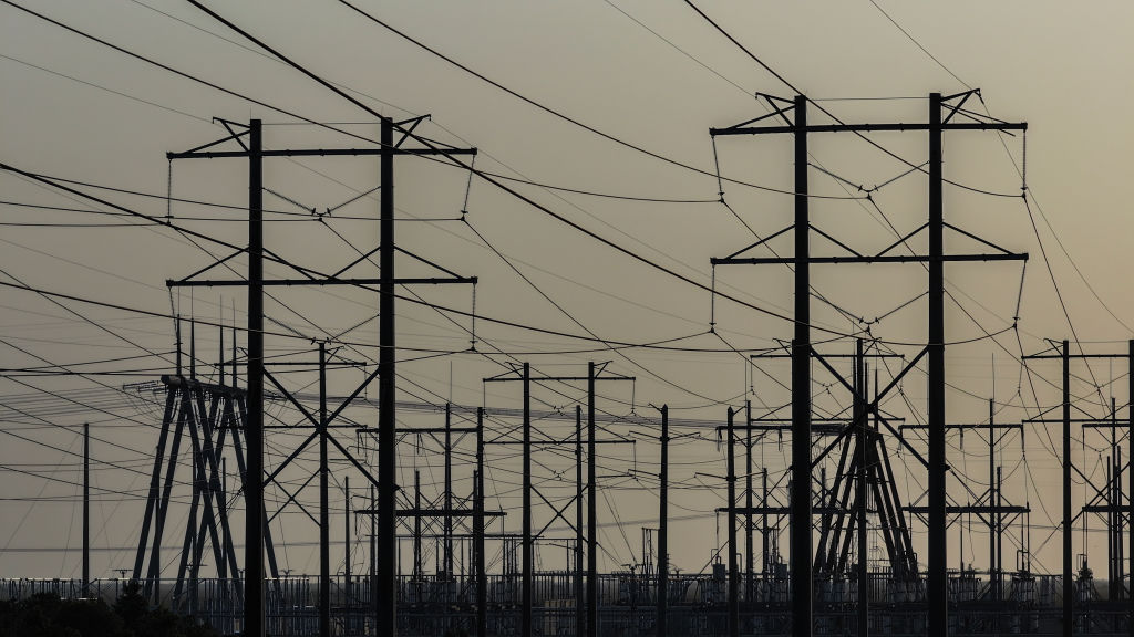 Why U.S. Energy Costs Are High Now — And How Consumers Can Cut Their Electricity Bills