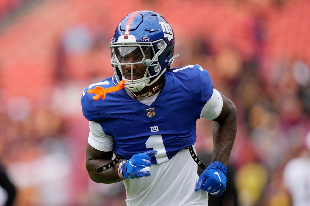 Giants on the field during the season opener