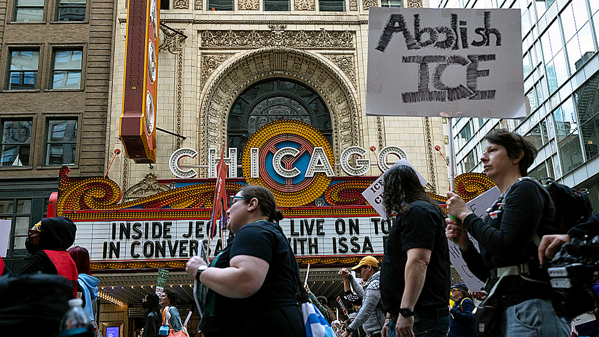 Protest at Chicago ICE facility