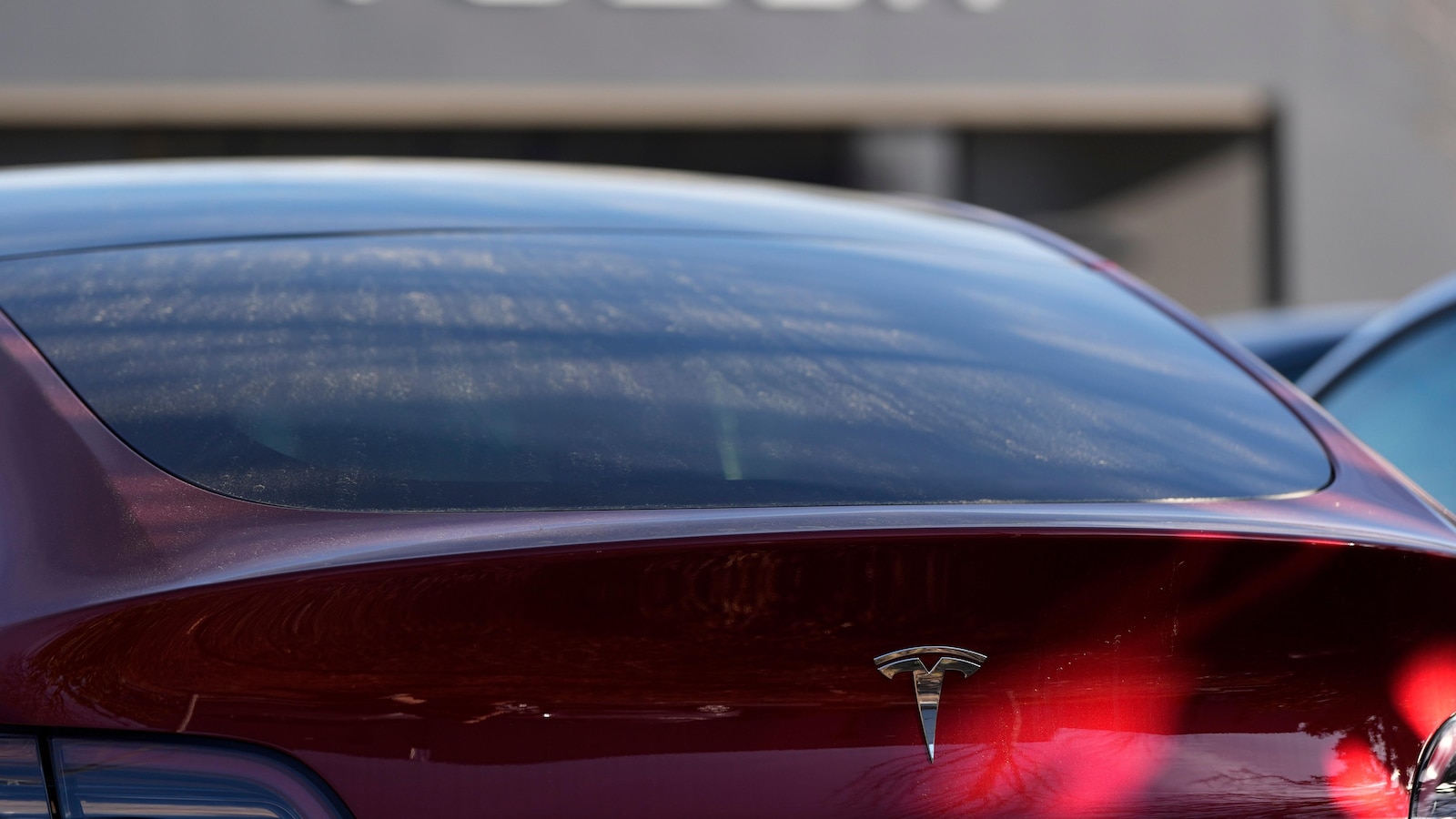 U.S. safety regulators open probe into Tesla Model Y door handles after reports of children trapped