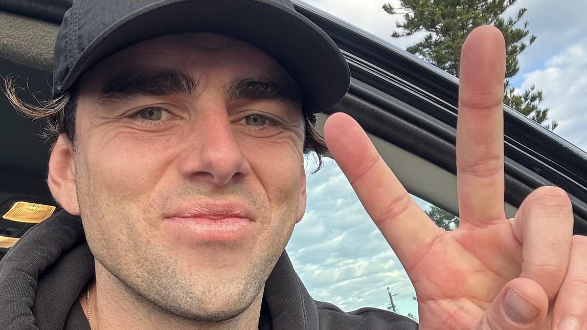 Young Sydney professional struggles to find work, blames AI and automated hiring tools