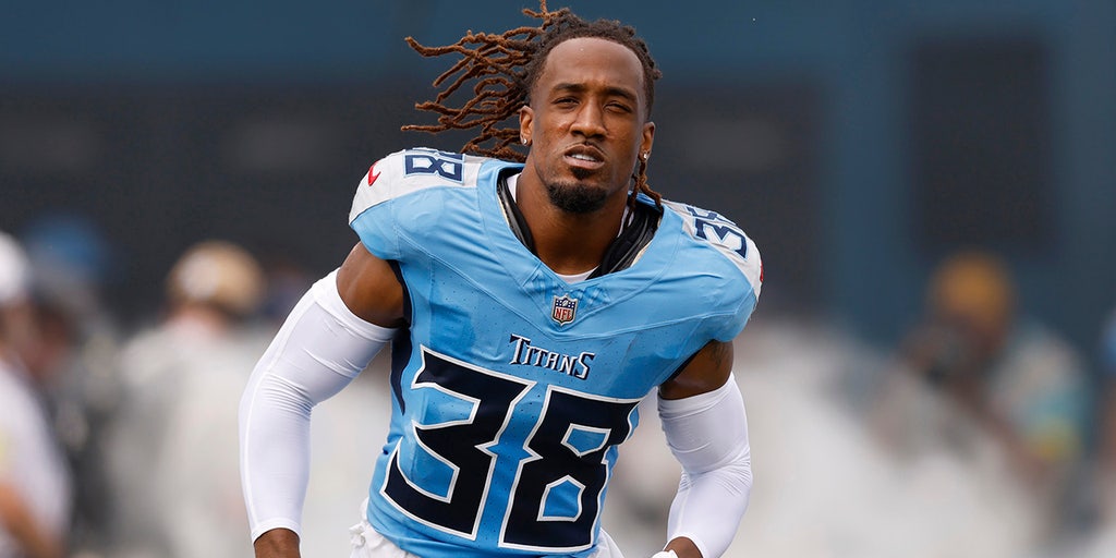 Titans' L'Jarius Sneed Sparks War of Words With Nico Collins Ahead of Titans-Texans Showdown