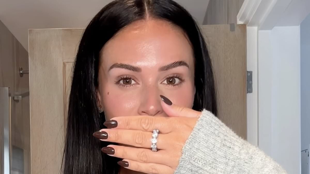 Olivia Hawkins debuts natural look after lip filler dissolved