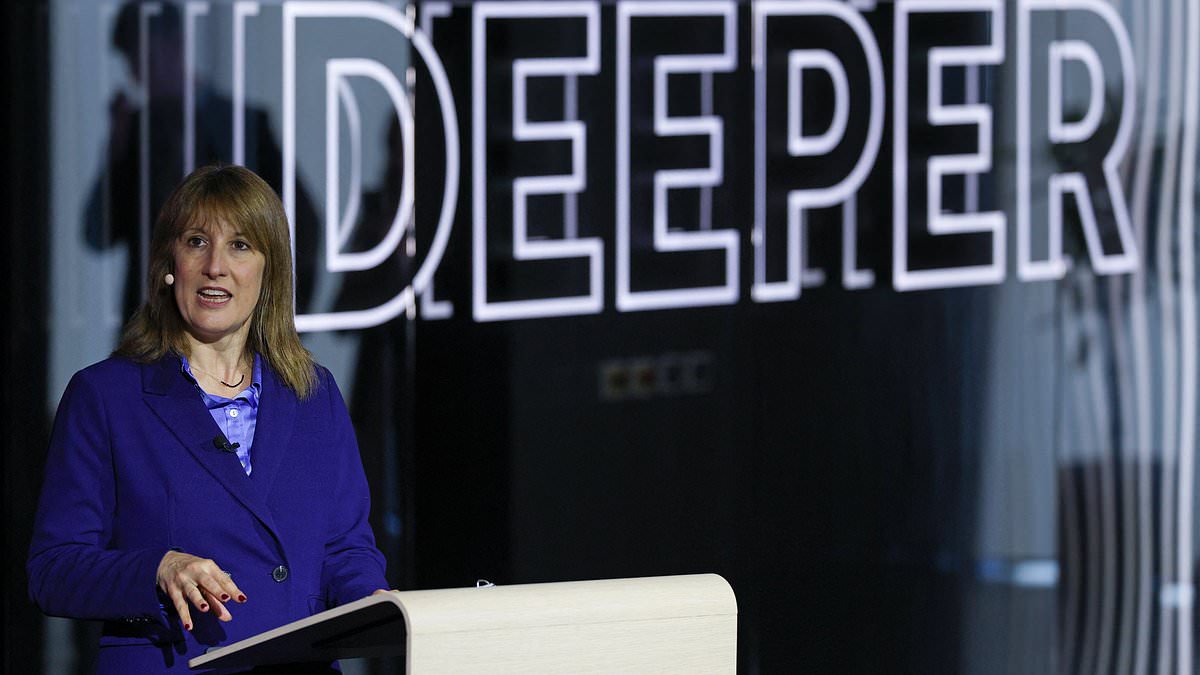 Tory warning on Reeves as Cabinet weighs 3bn to lift two-child benefit cap