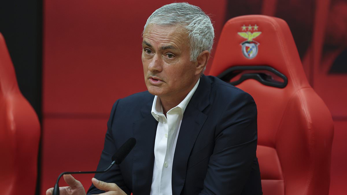 Mourinho promises to be 'less egocentric' as he returns to Benfica
