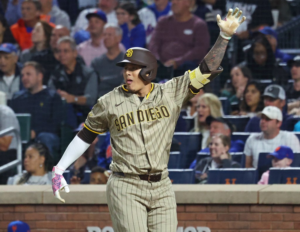 Manny Machado celebrating grand slam