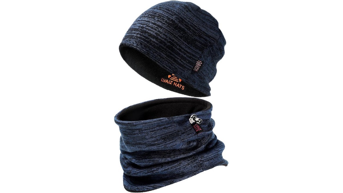 Neck gaiter and hat set