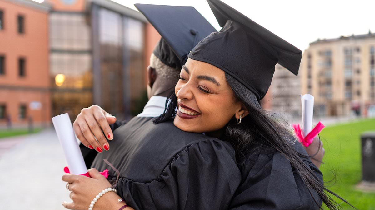 Fed cuts rates as markets rally, Powell warns labor market weakness persists