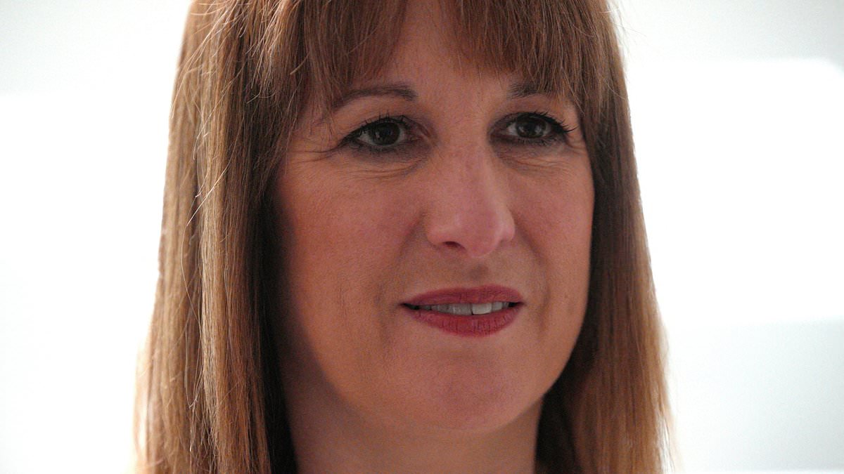 Proposal to buy back Covid-era gilts could slash part of UK’s £50bn budget gap, fund manager says