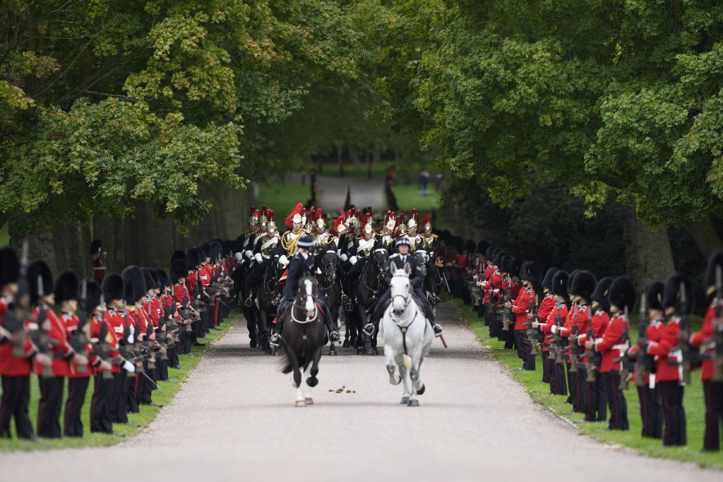 Trump and King Charles III in carriage procession