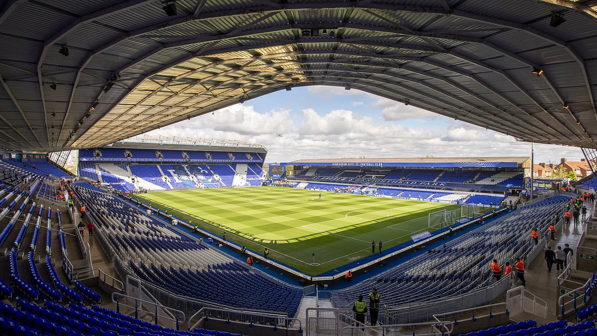 Clarence Seedorf to headline Game4theChildren charity match at Birmingham’s St Andrew’s