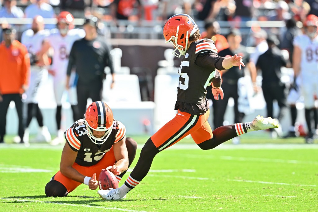 Andre Szmyt reacts during the fourth quarter