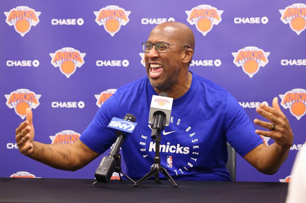 Mike Brown understands the Knicks pressure cooker he's inherited