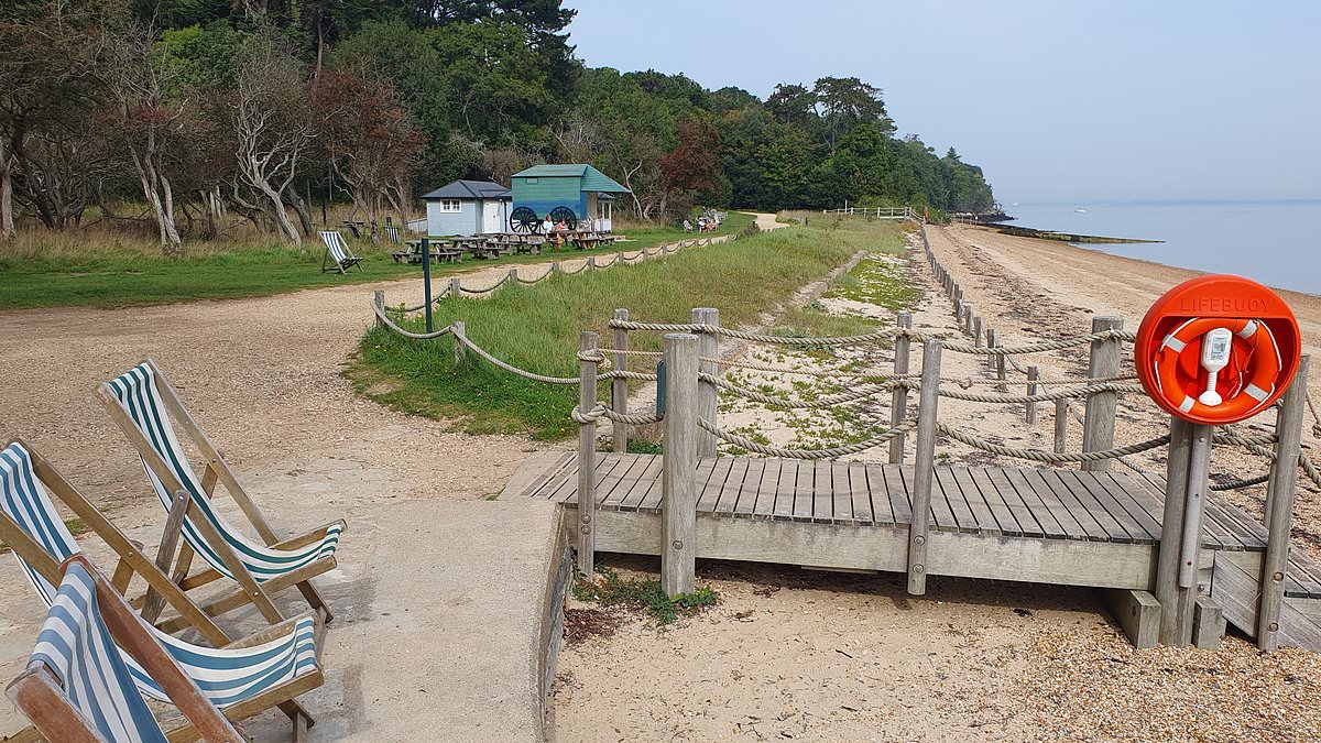 English Heritage blocks coastal route at Osborne House, forcing inland diversion on Isle of Wight