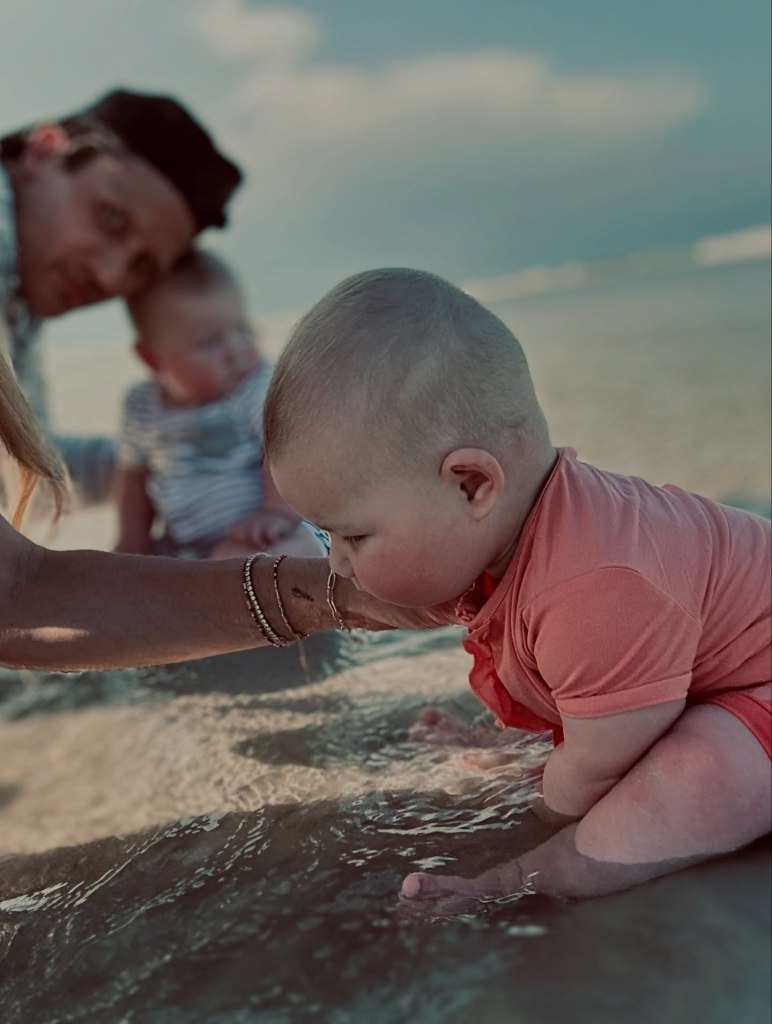 Instagram post glance