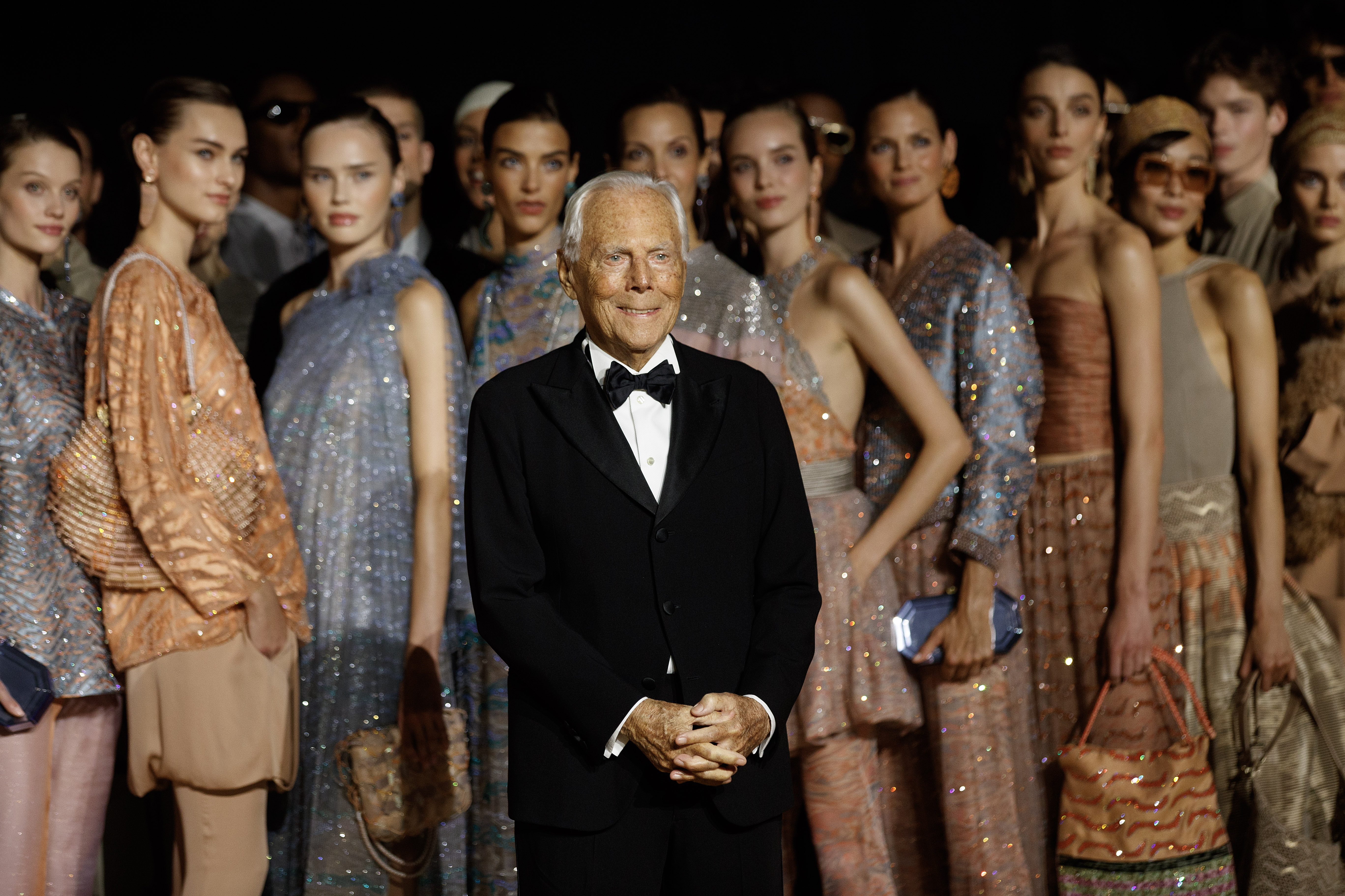 Giorgio Armani's Will Directs Heirs to Sell Stakes or Pursue IPO, Setting Course for Future Ownership
