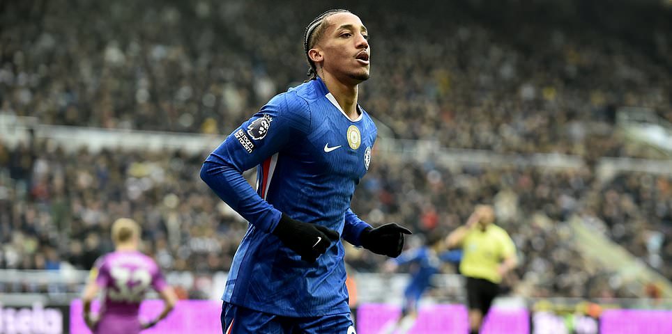 Newcastle 2-2 Chelsea: late drama secures share of the spoils at St James' Park