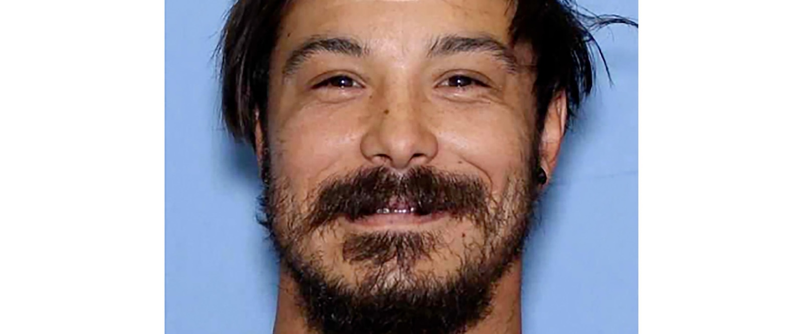 Prosecutors seek dismissal of arrest warrant as Marshals declare Travis Decker dead in three-daughters case