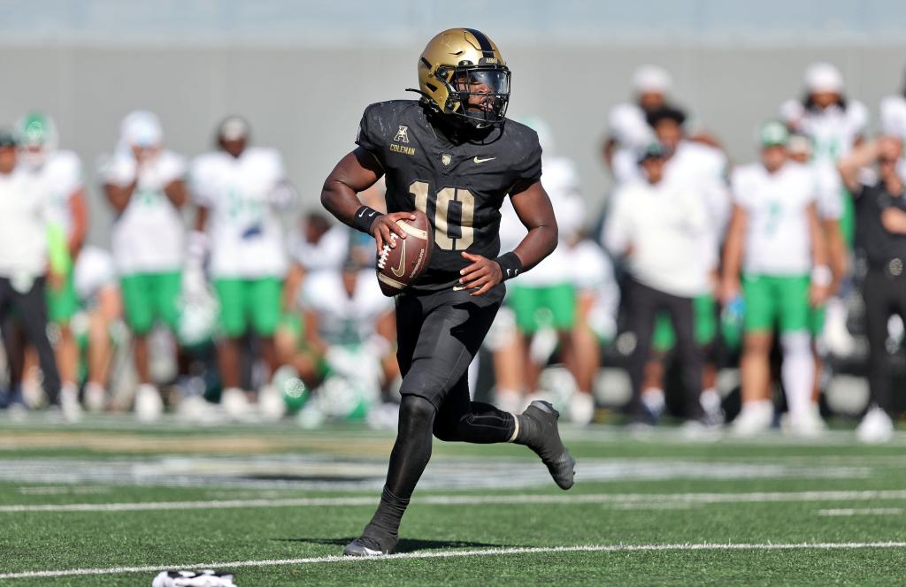 Army vs. ECU: Under the radar Thursday night clash features a tricky betting backdrop