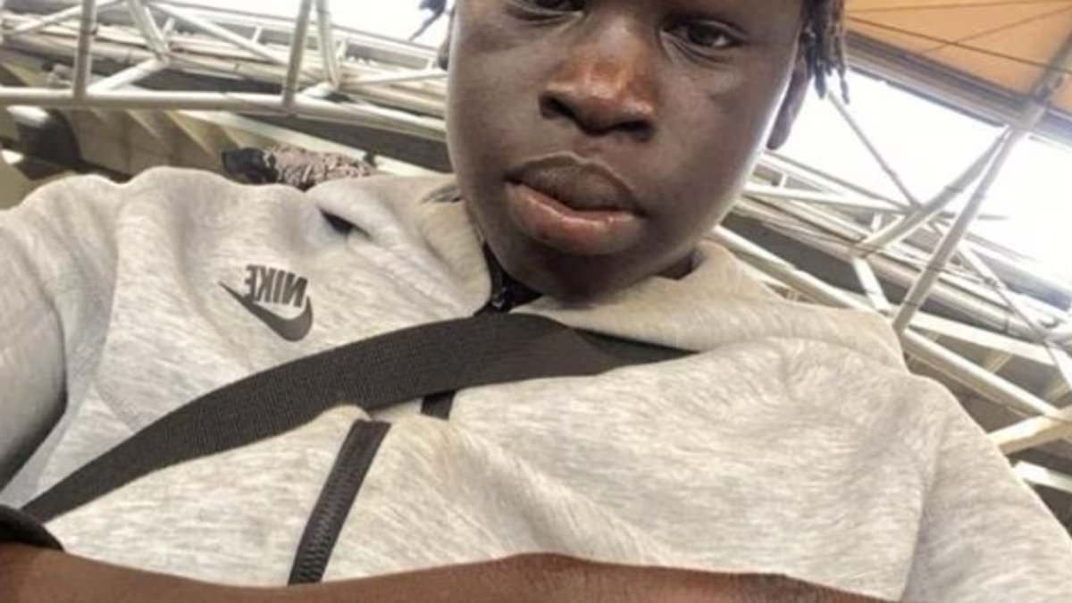 Seven teens arrested over Melbourne stabbings that killed two boys, police say