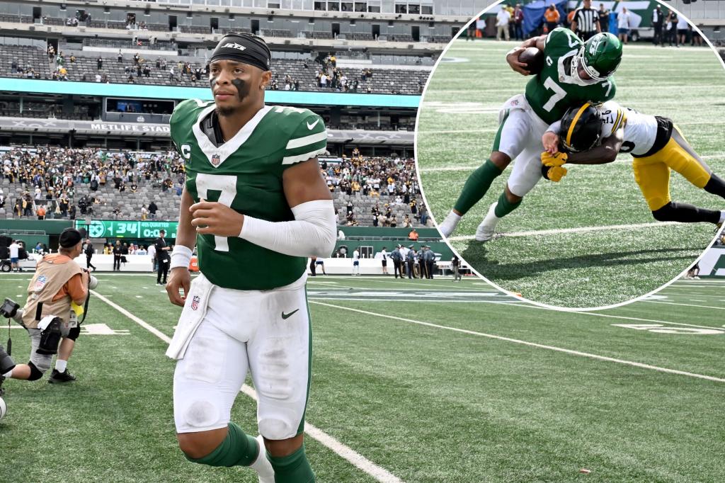 Justin Fields offers early glimpse of promise in Jets’ Week 1 showing