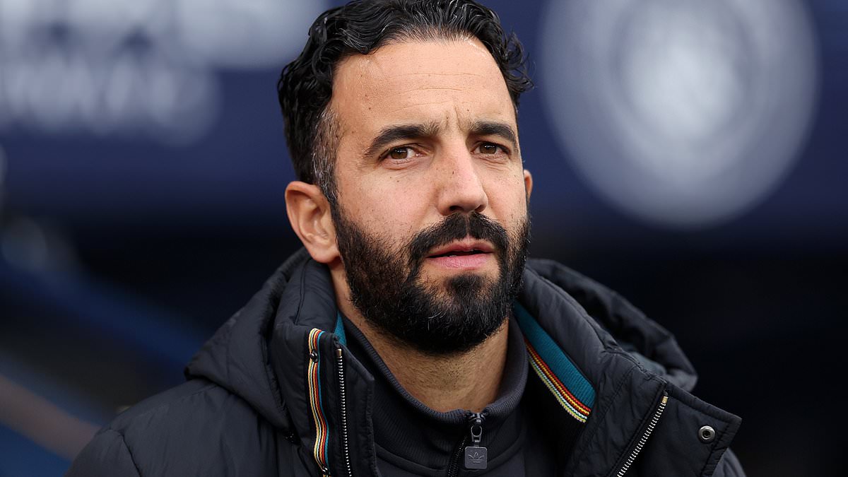 Amorim could be sacked this weekend as United host Chelsea, says Shearer