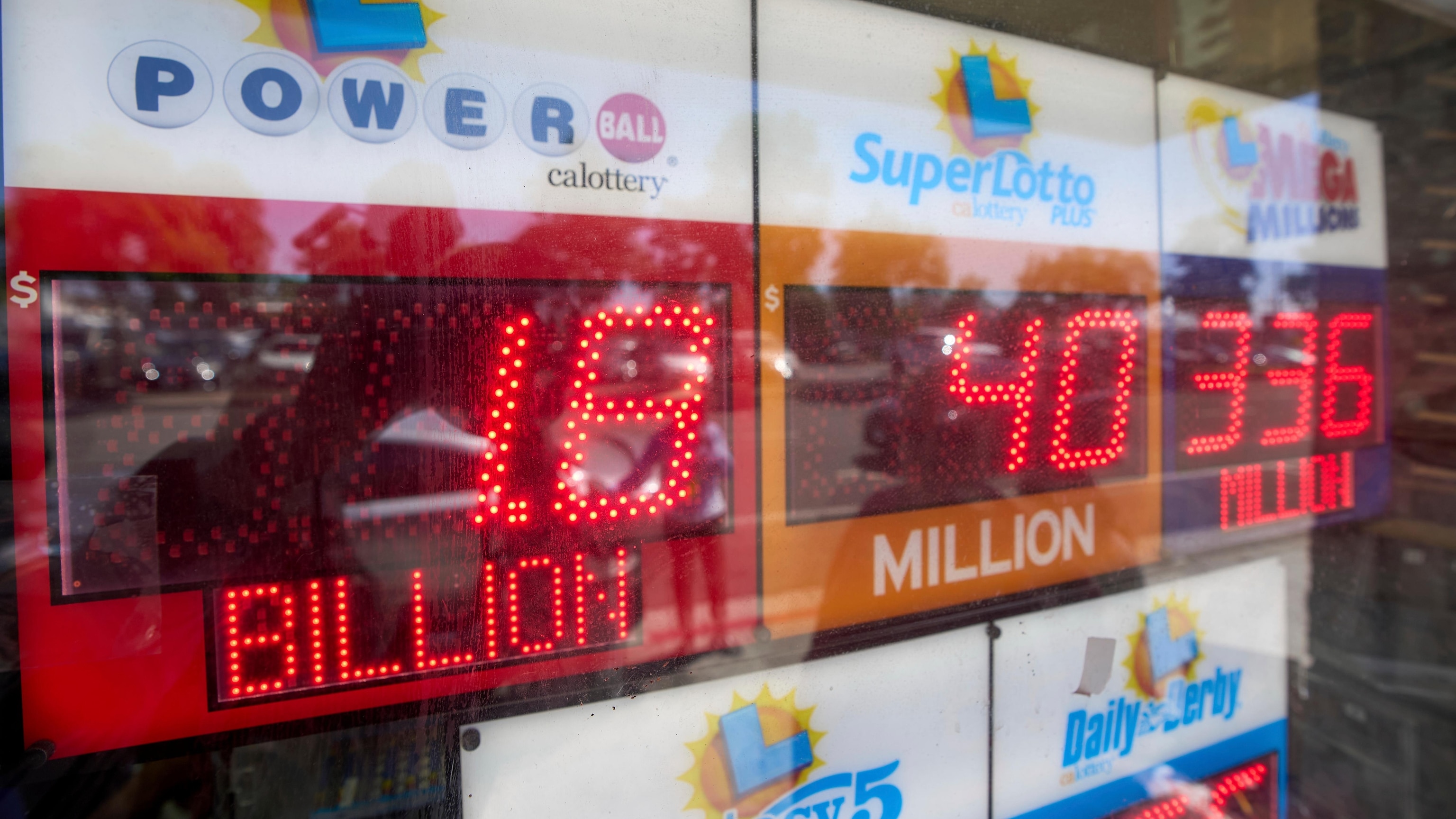 QuikTrip in St. Louis Sold One of Two Tickets That Split $1.787 Billion Powerball