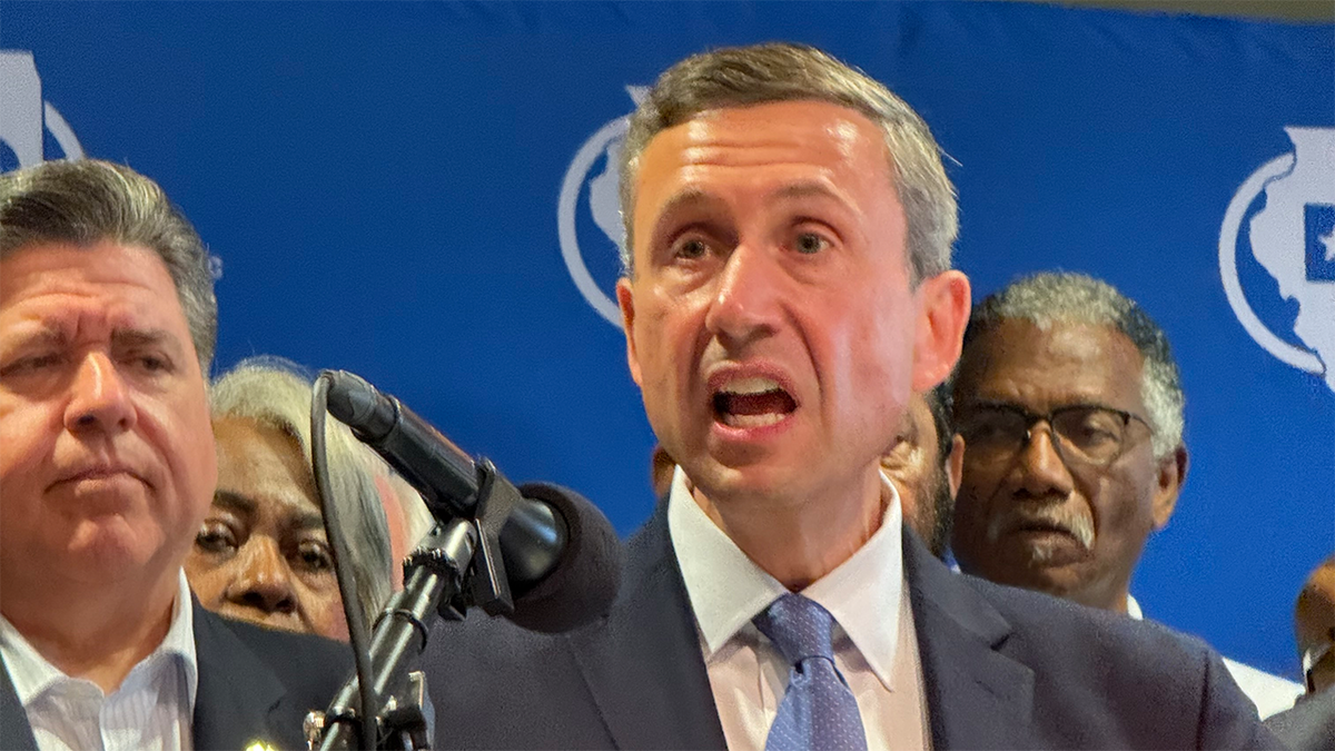 Ken Martin at Chicago event