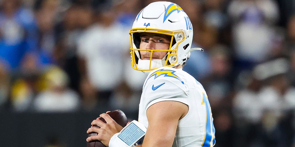 Chargers beat Raiders 20-9 as Justin Herbert throws two touchdown passes
