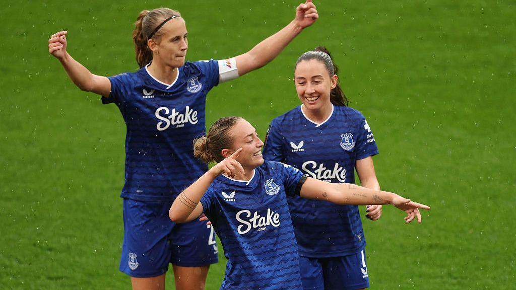 Ornella Vignola hat-trick on Everton debut signals WSL ambitions