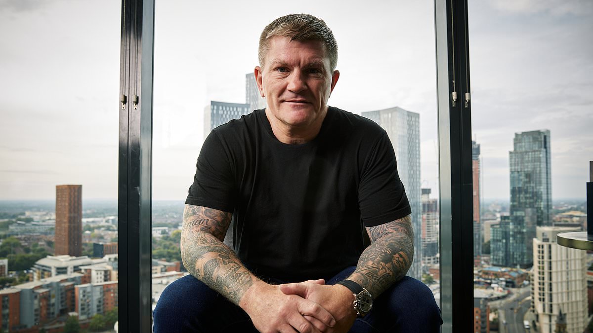 Ricky Hatton, Former World Boxing Champion and Mental Health Advocate, Dies at 46